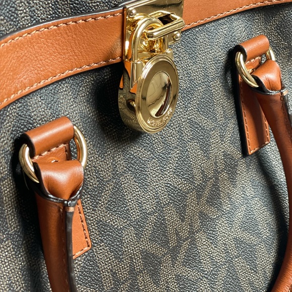 Michael Kors Bag - Picture 2 of 5